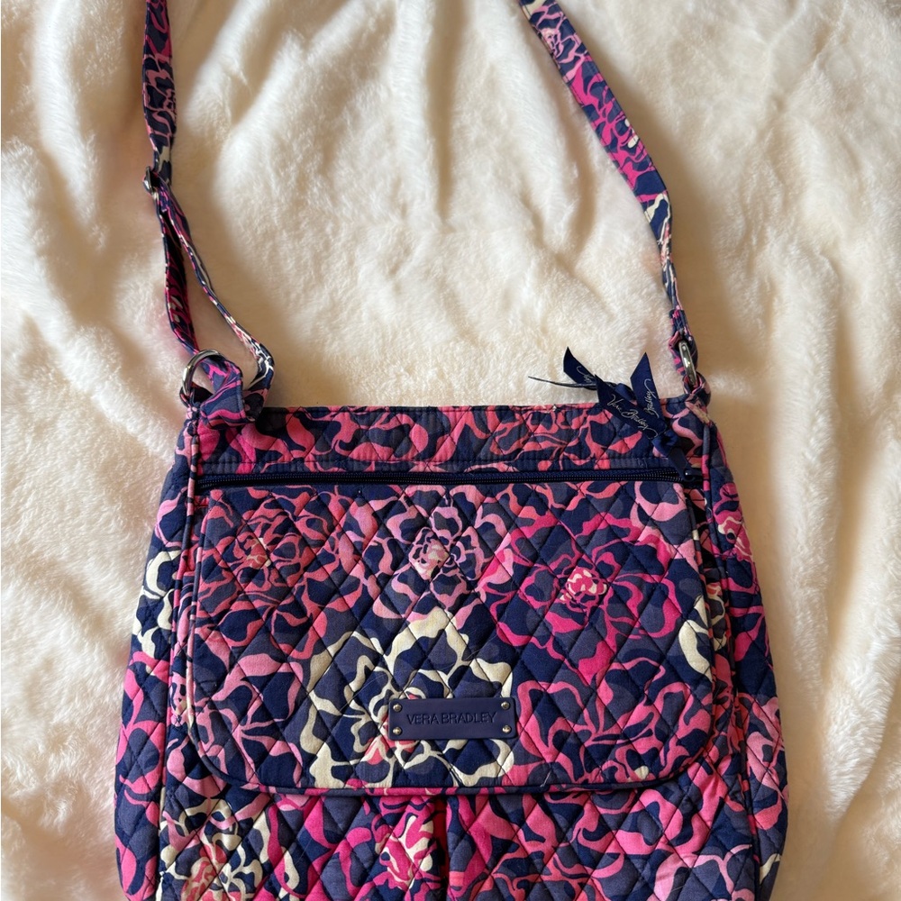Vera Bradley Pink and Navy Floral Quilted Crossbody Katalina Pink Mailbag